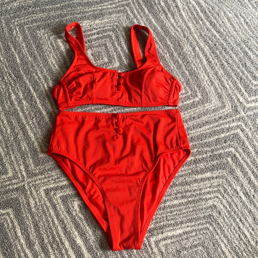 High waisted bikini